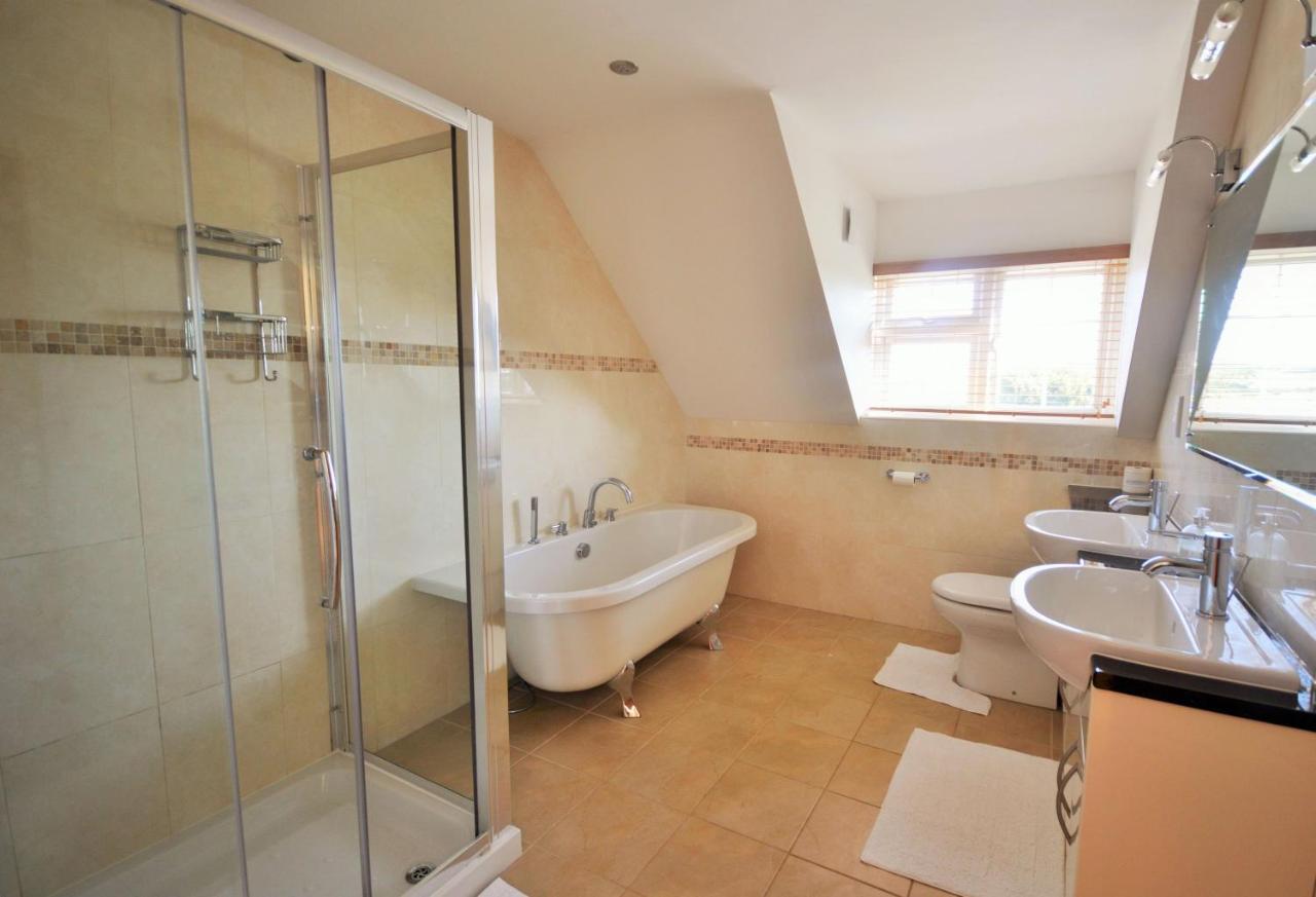 Rookley Farm Lodge Екстериор снимка