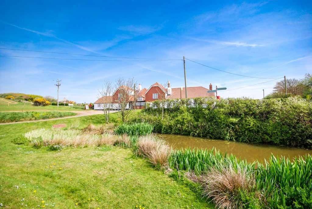 Rookley Farm Lodge Екстериор снимка